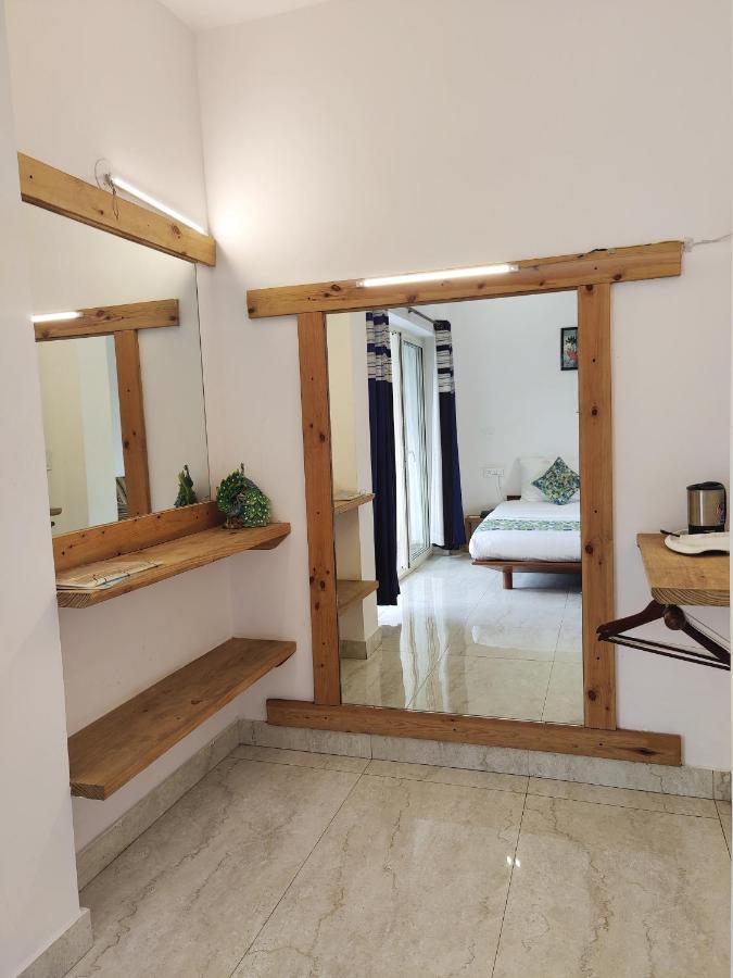 Hotel Wtf My House Baga Esterno foto
