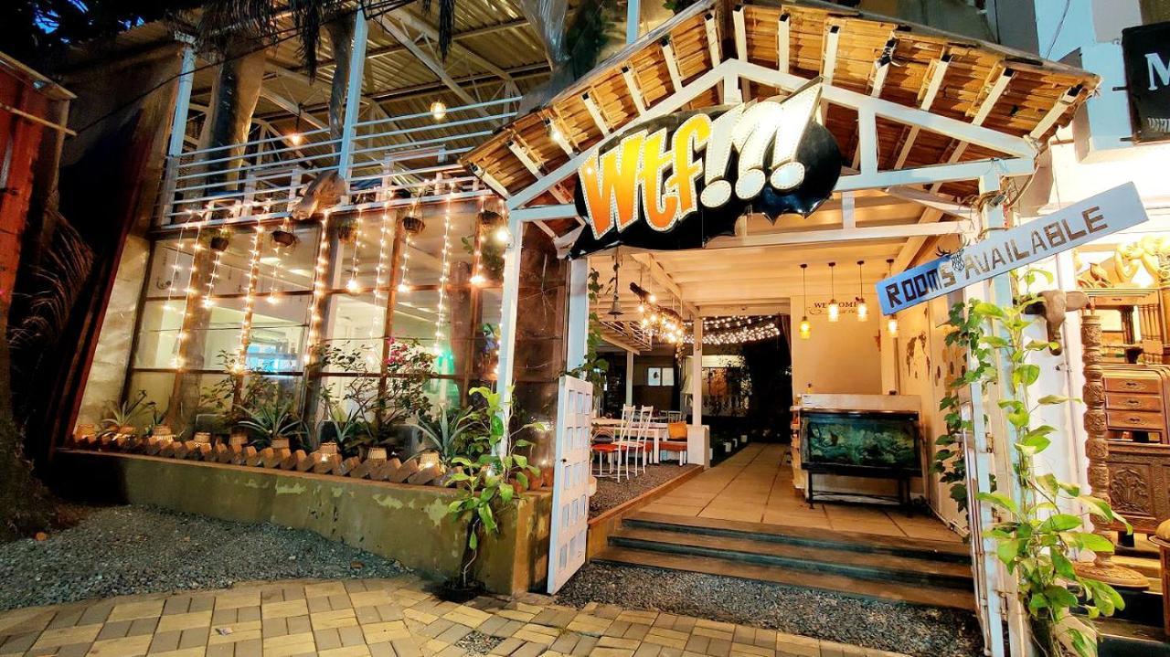 Hotel Wtf My House Baga Esterno foto