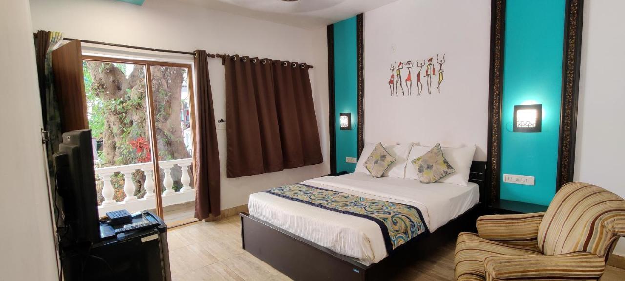 Hotel Wtf My House Baga Esterno foto