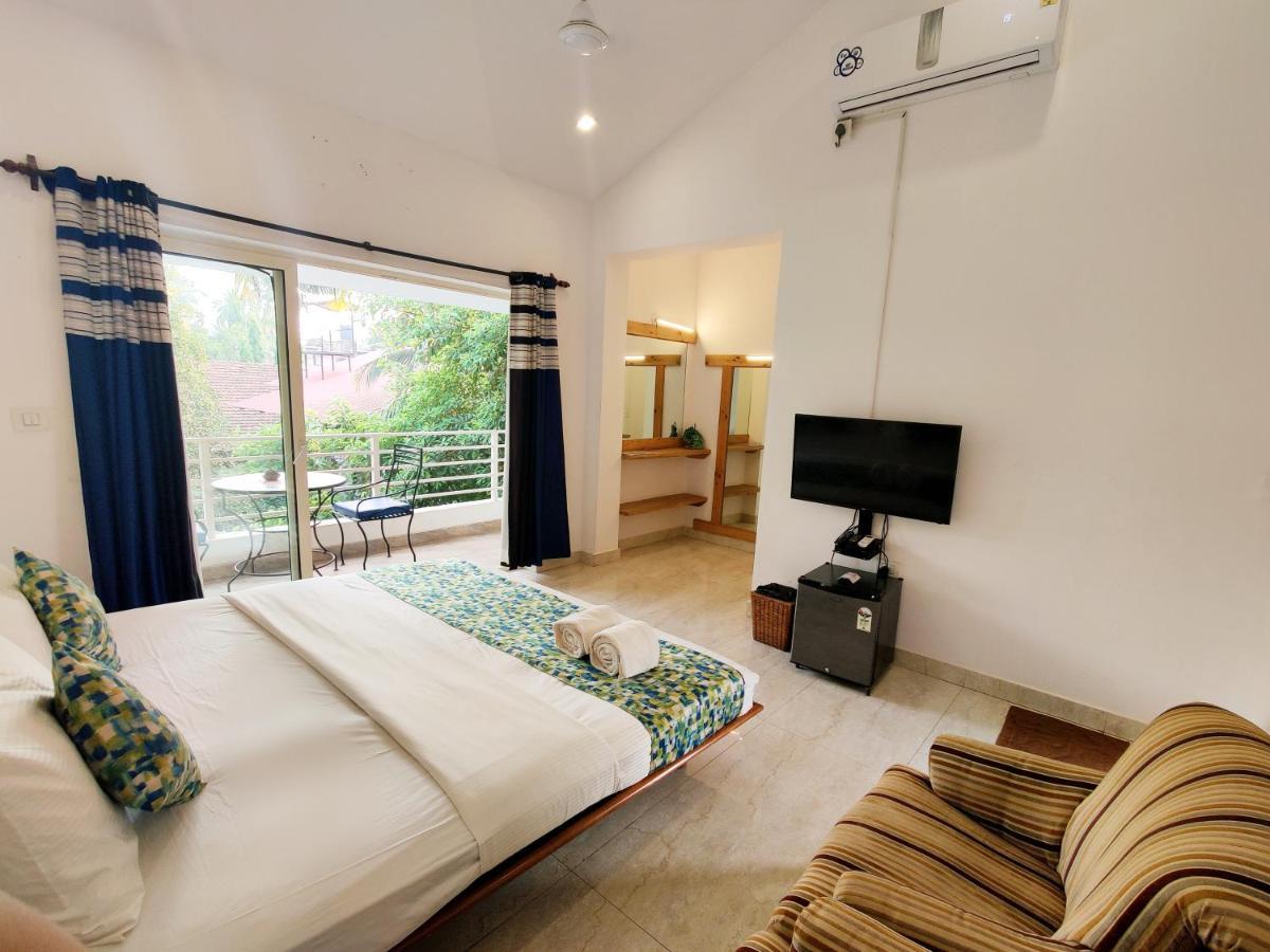 Hotel Wtf My House Baga Esterno foto