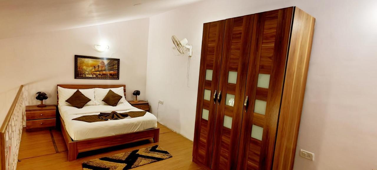 Hotel Wtf My House Baga Esterno foto