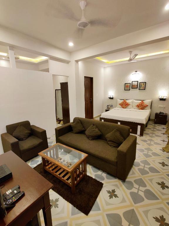 Hotel Wtf My House Baga Esterno foto