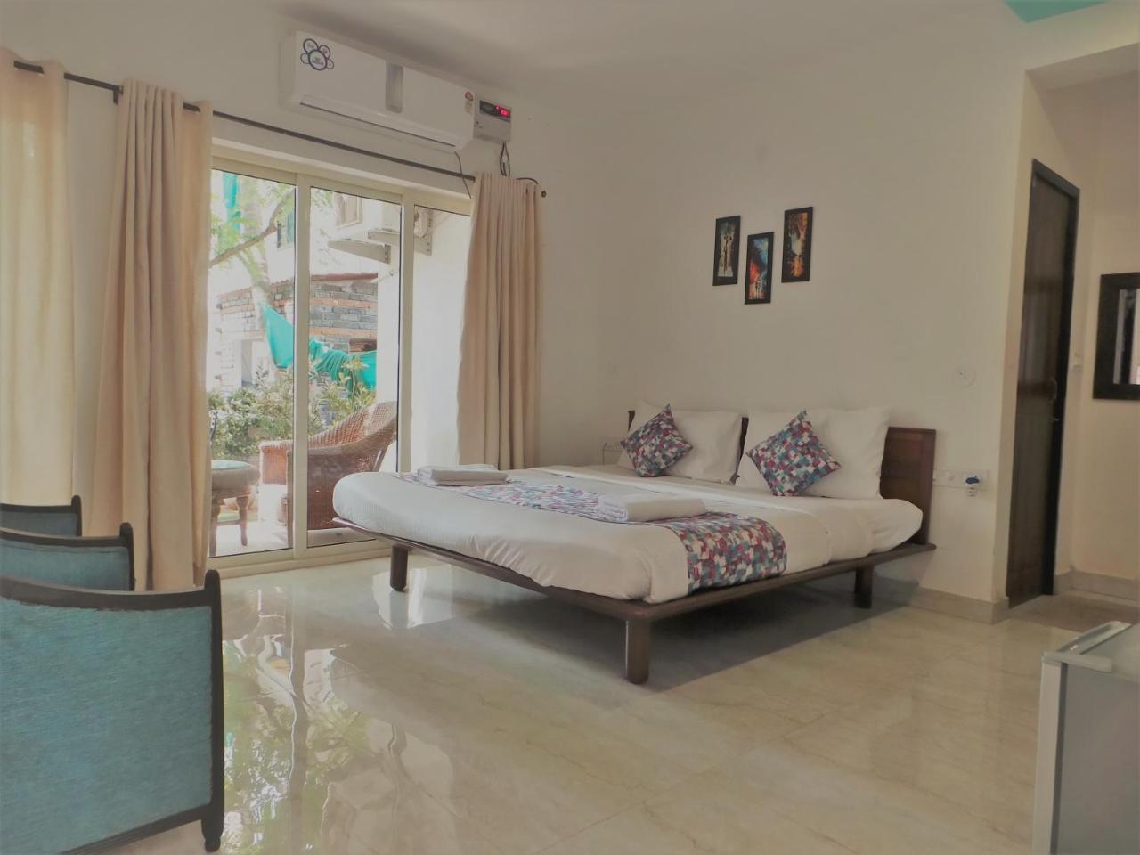 Hotel Wtf My House Baga Esterno foto