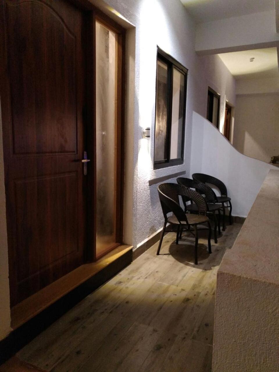 Hotel Wtf My House Baga Esterno foto