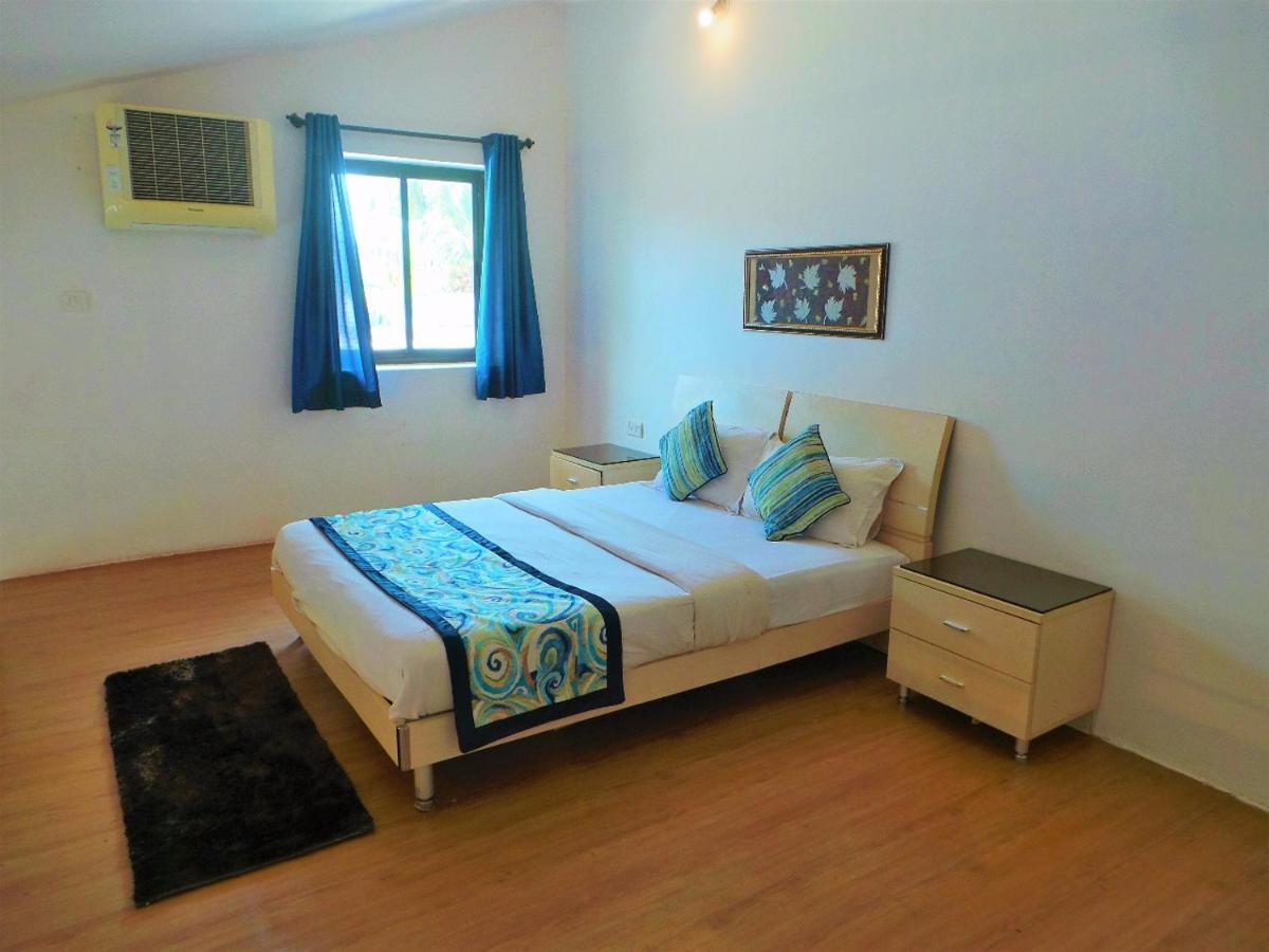 Hotel Wtf My House Baga Esterno foto